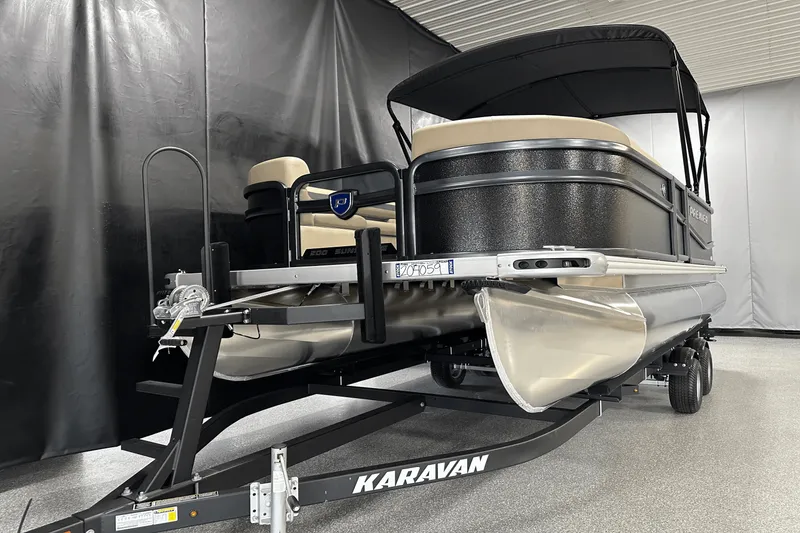 Slide: The Image of Premier 200 Sunscape 2025 - 5