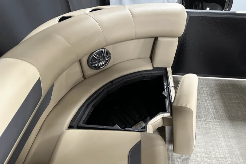 Slide: The Image of Premier 200 Sunscape 2025 - 58