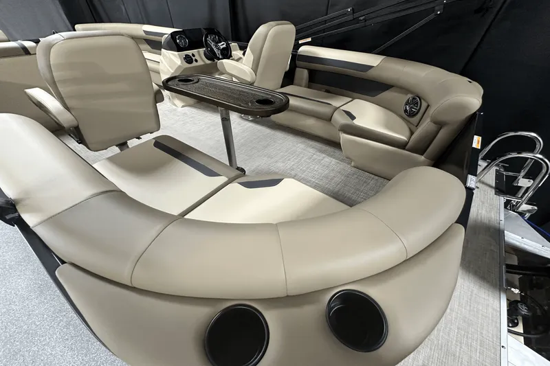 Slide: The Image of Premier 200 Sunscape 2025 - 61