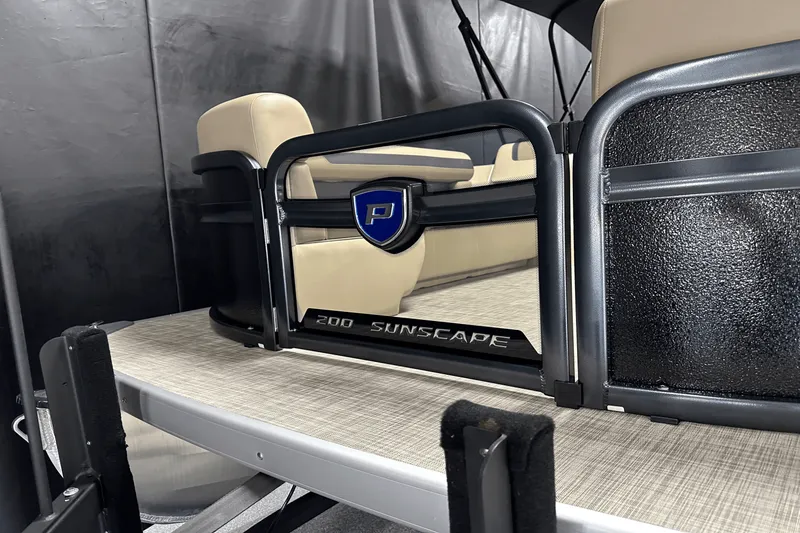 Slide: The Image of Premier 200 Sunscape 2025 - 8