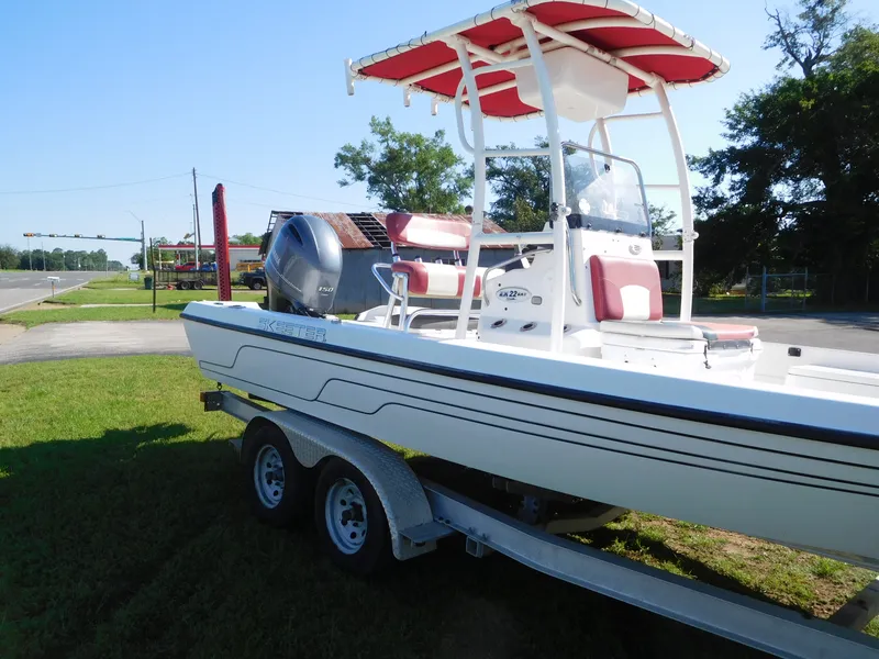 Slide: The Image of Skeeter ZX22 Bay 2004 - 19