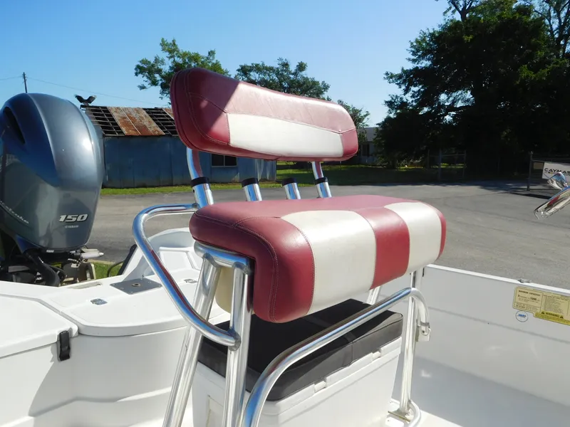 Slide: The Image of Skeeter ZX22 Bay 2004 - 21