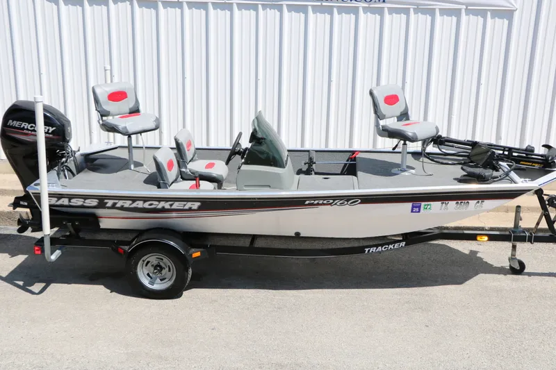 Slide: The Image of Tracker Pro 160 2014 - 8