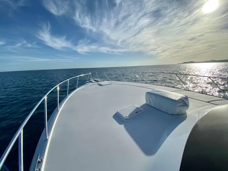 Slide: The Image of Hatteras GT54 2017 - 16