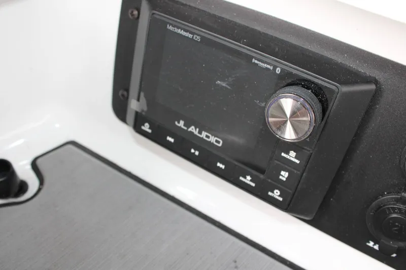Slide: The Image of Nautique G23 2022 - 13