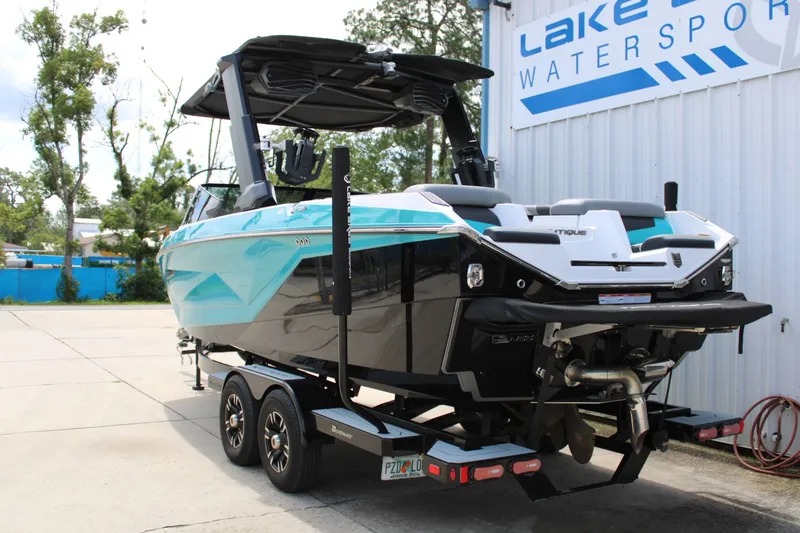 Slide: The Image of Nautique G23 2022 - 22