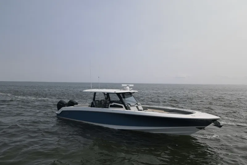 Slide: The Image of Boston Whaler 380 Outrage 2025 - 4