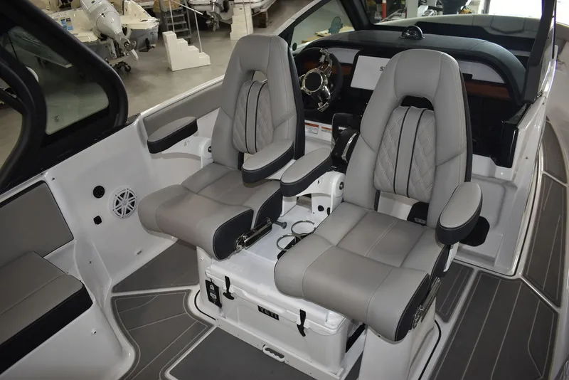 Slide: The Image of Monterey ELITE 25 OB 2026 - 35