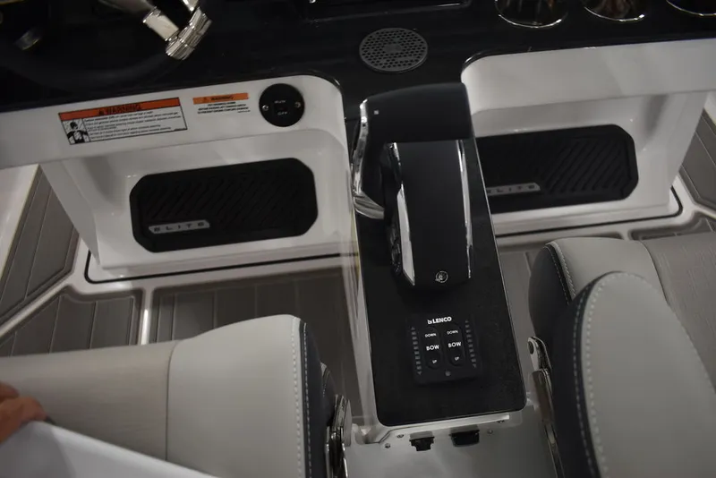 Slide: The Image of Monterey ELITE 25 OB 2026 - 60