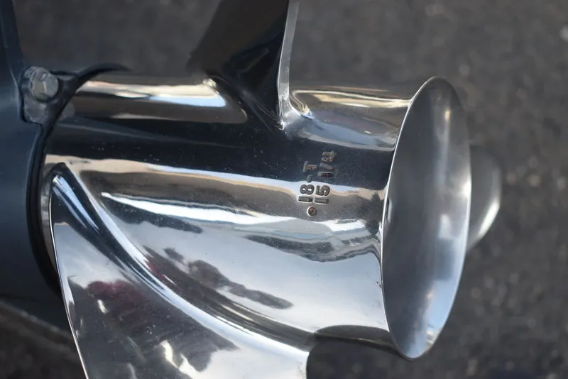 Slide: The Image of Regal LX4 2021 - 117