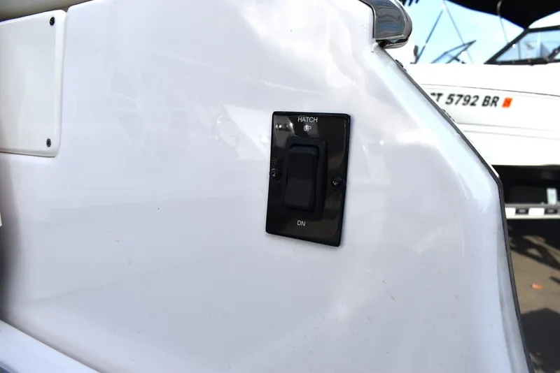 Slide: The Image of Regal LX4 2021 - 33