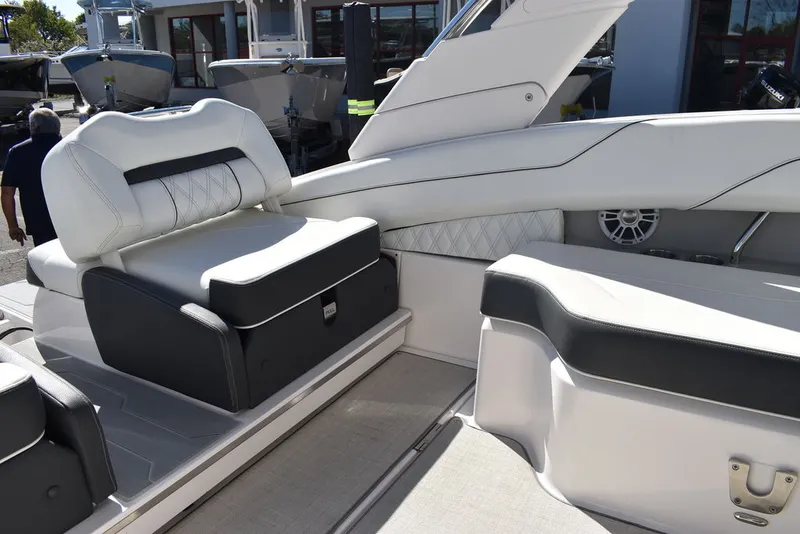 Slide: The Image of Regal LX4 2021 - 50