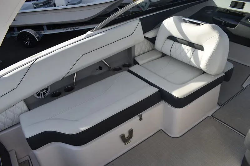 Slide: The Image of Regal LX4 2021 - 68