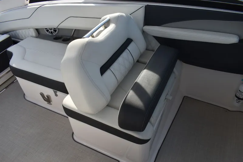 Slide: The Image of Regal LX4 2021 - 69