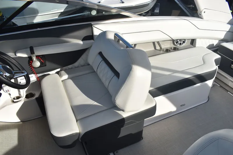 Slide: The Image of Regal LX4 2021 - 82