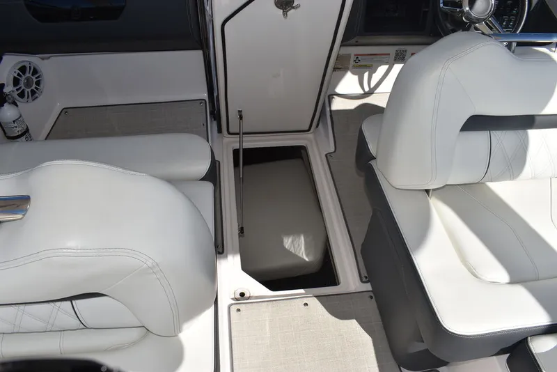 Slide: The Image of Regal LX4 2021 - 93