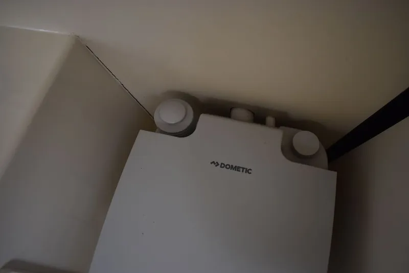 Slide: The Image of Stingray 240CS 2002 - 105