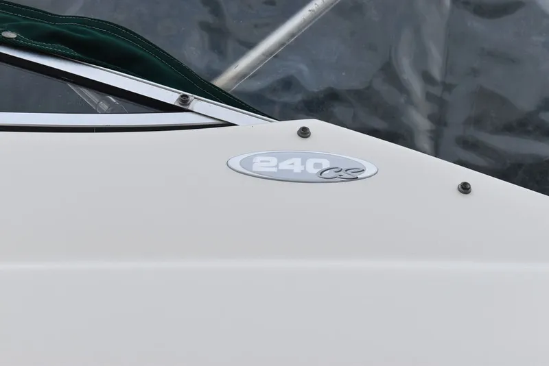 Slide: The Image of Stingray 240CS 2002 - 113