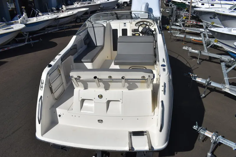 Slide: The Image of Stingray 240CS 2002 - 21