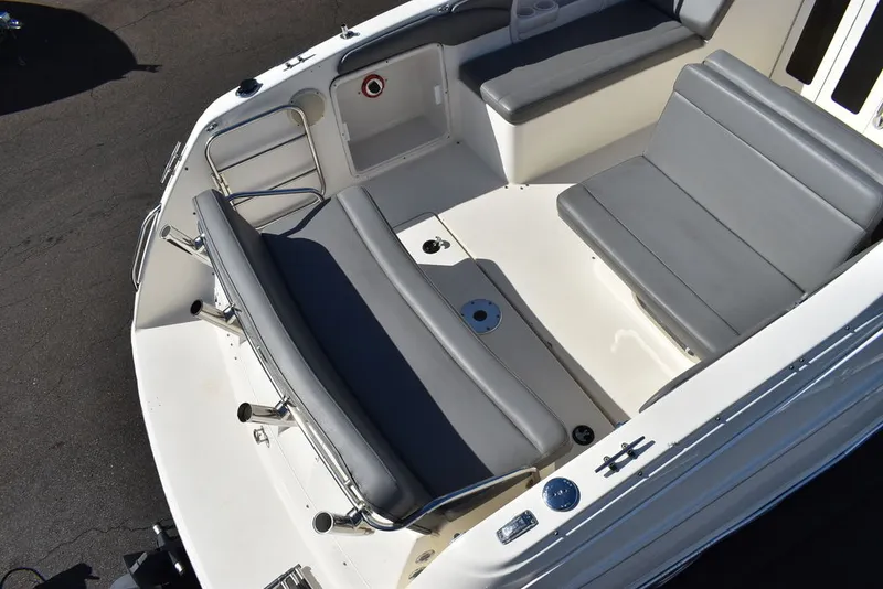 Slide: The Image of Stingray 240CS 2002 - 25