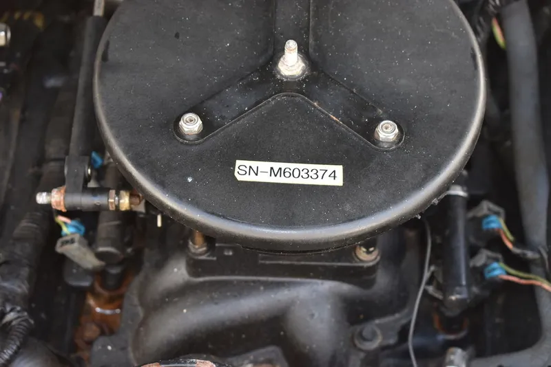 Slide: The Image of Stingray 240CS 2002 - 43