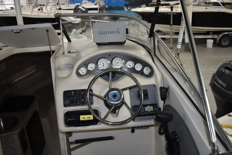 Slide: The Image of Stingray 240CS 2002 - 53