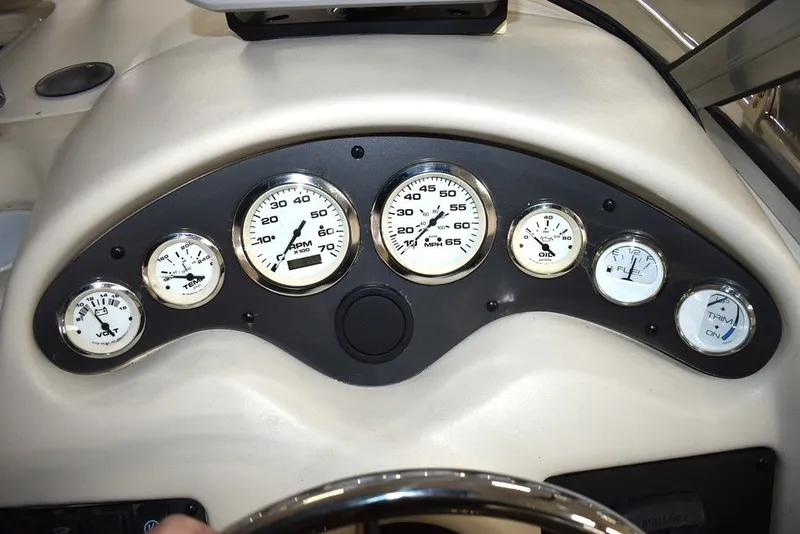 Slide: The Image of Stingray 240CS 2002 - 60