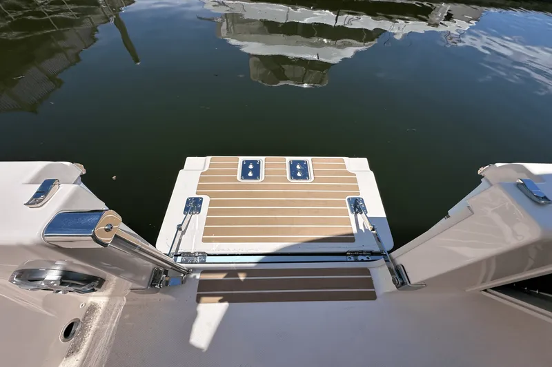 Slide: The Image of Grady-White 281 CE 2025 - 12