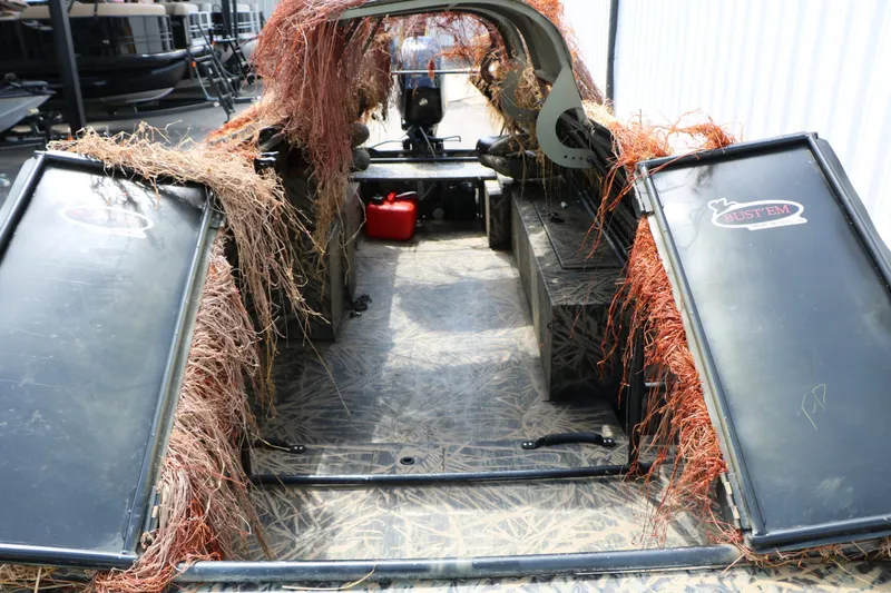 Slide: The Image of Lowe Roughneck 1860 Waterfowl 2020 - 15