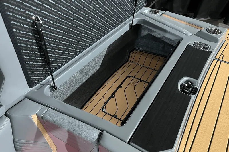 Slide: The Image of Nautique Super Air Nautique G23 2025 - 16