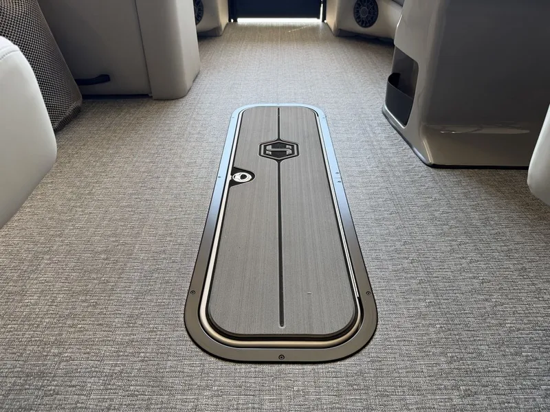 Slide: The Image of Harris Cruiser 210 SLDH 2027 - 18