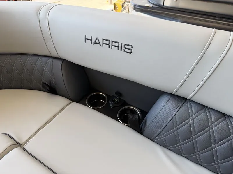 Slide: The Image of Harris Cruiser 210 SLDH 2027 - 32