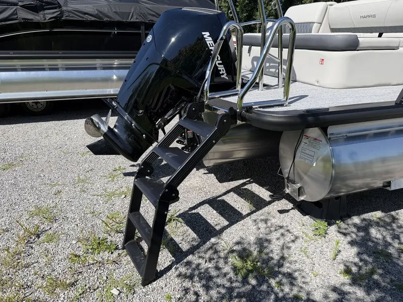 Slide: The Image of Harris Cruiser 230 SLDH 2027 - 10