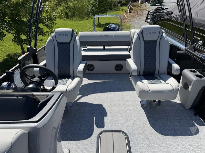 Slide: The Image of Harris Cruiser 230 SLDH 2027 - 39