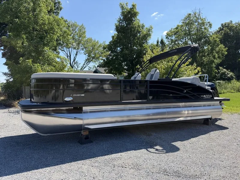 Slide: The Image of Harris Cruiser 230 SLDH 2027 - 3