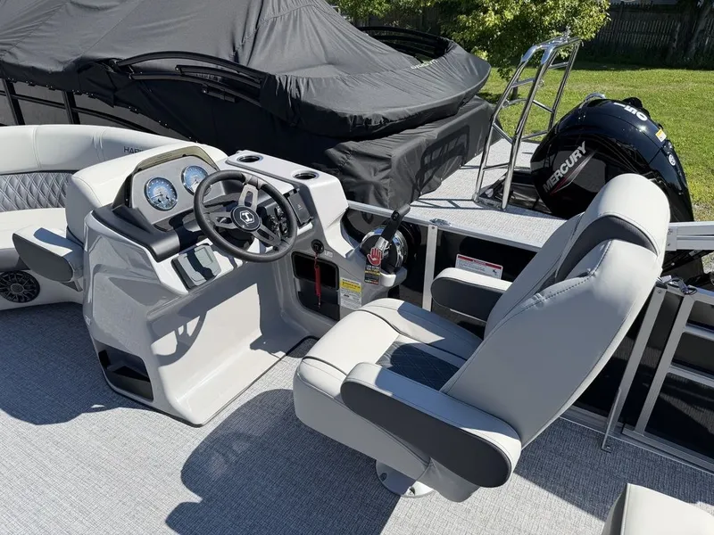 Slide: The Image of Harris Cruiser 190 SL 2027 - 31