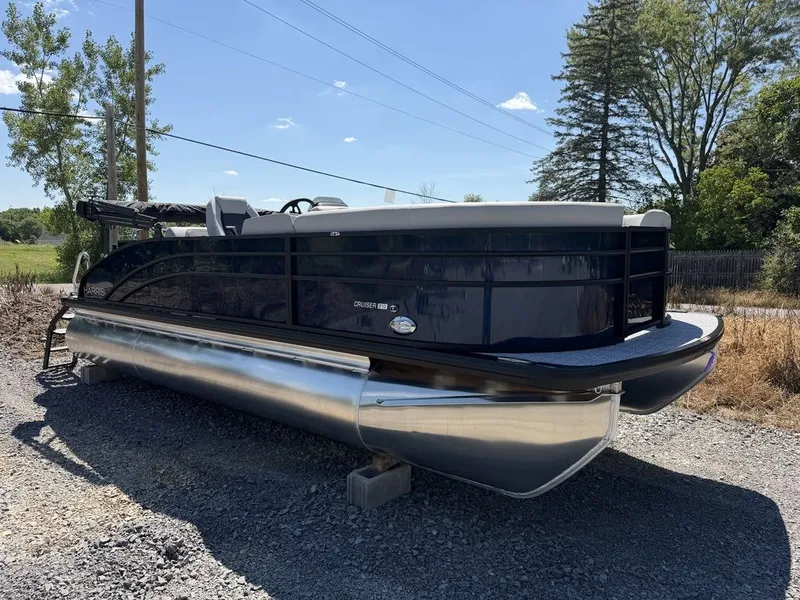 Slide: The Image of Harris Cruiser 210 SL 2027 - 6