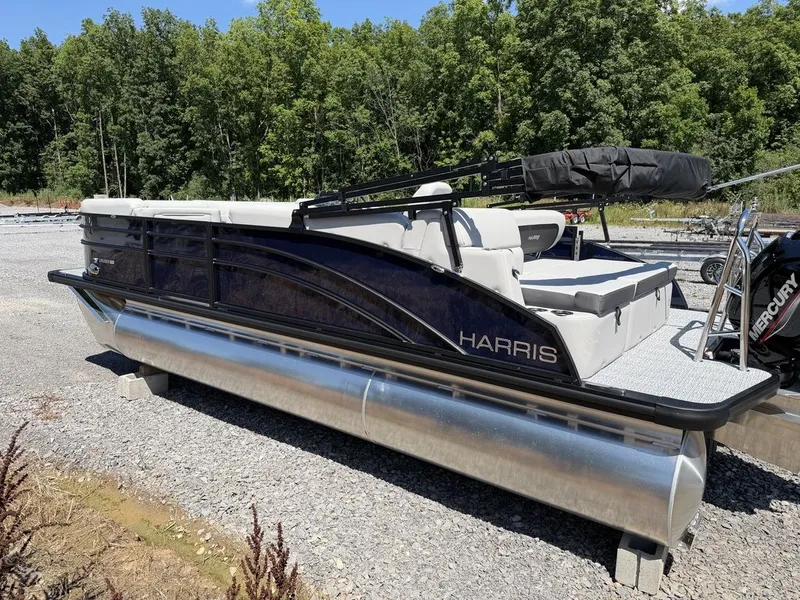 Slide: The Image of Harris Cruiser 210 SL 2027 - 3