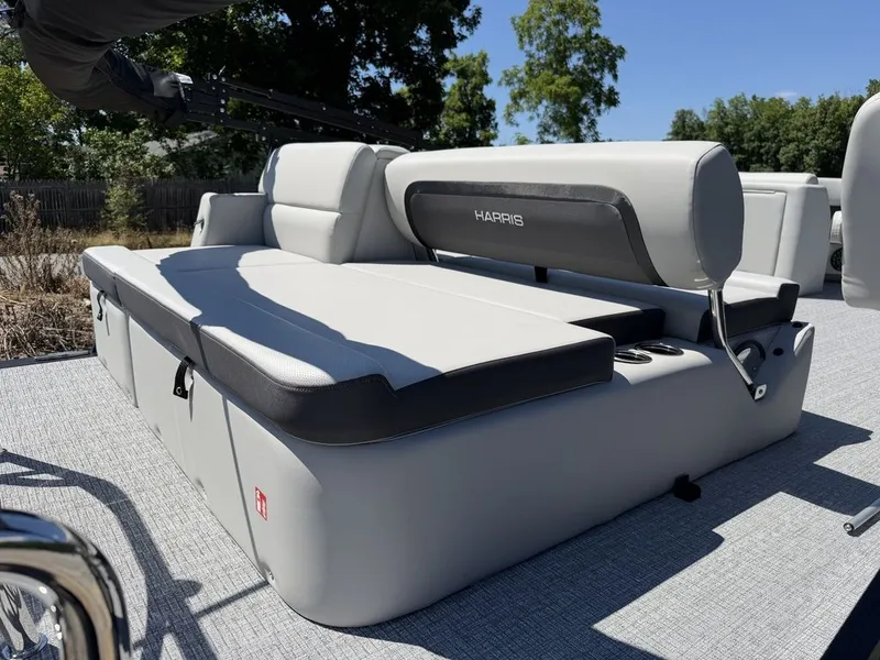 Slide: The Image of Harris Cruiser 210 SL 2027 - 42