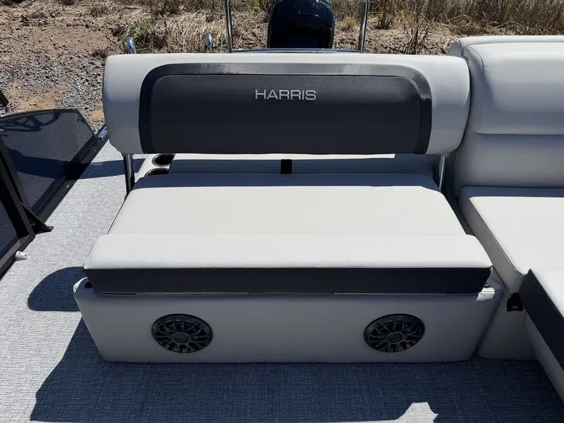 Slide: The Image of Harris Cruiser 210 SL 2027 - 11