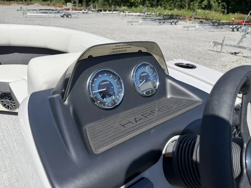 Slide: The Image of Harris Cruiser 210 SL 2027 - 30