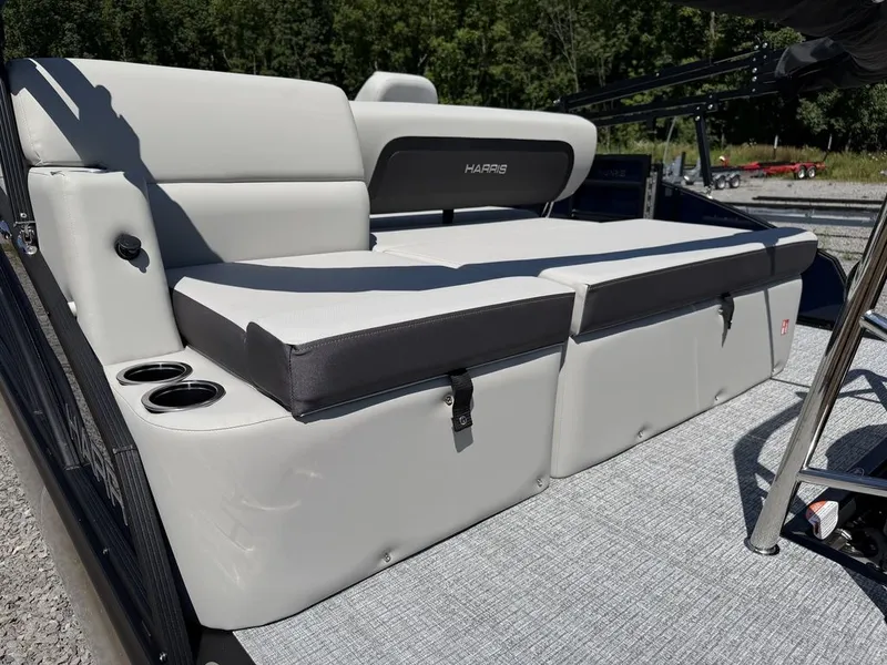 Slide: The Image of Harris Cruiser 210 SL 2027 - 43