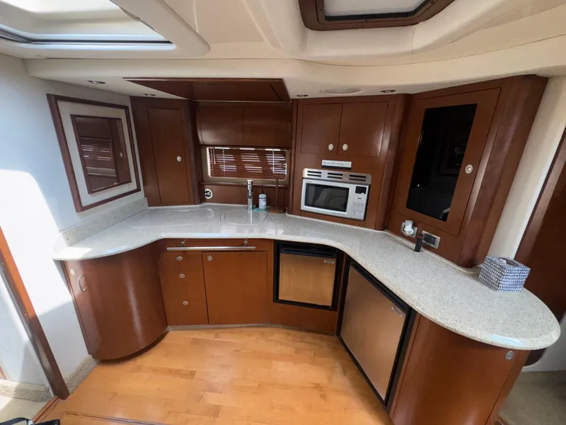 Slide: The Image of Sea Ray 44 Sundancer 2008 - 21