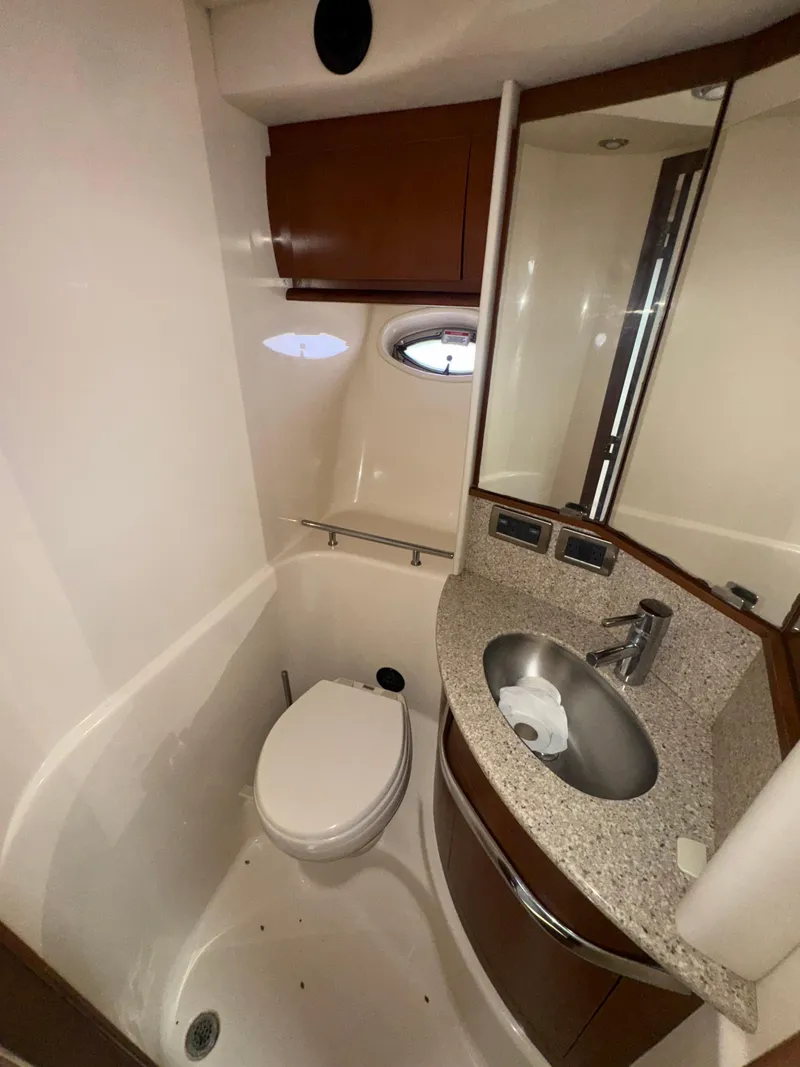 Slide: The Image of Sea Ray 44 Sundancer 2008 - 23