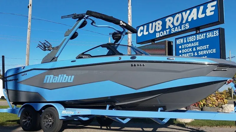 The Image of Malibu Boats 22 LSV 2026 - 0