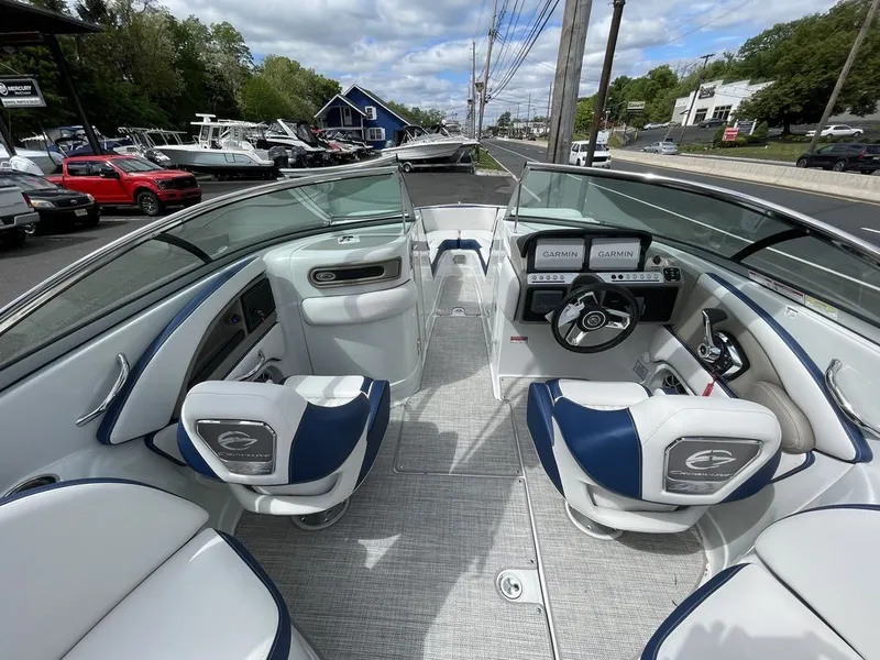 Slide: The Image of Crownline Boats 288 XSS 2026 - 9