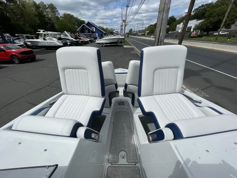 Slide: The Image of Crownline Boats 288 XSS 2026 - 15
