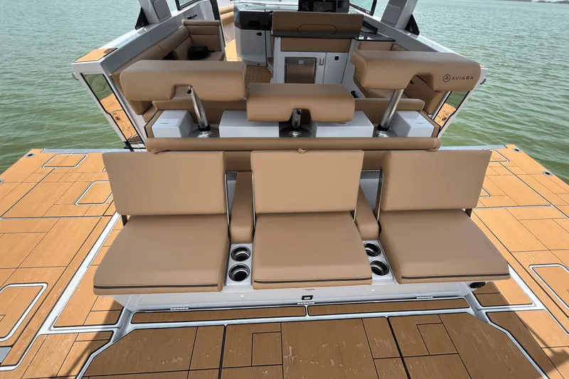 Slide: The Image of Aviara AV40 2025 - 22