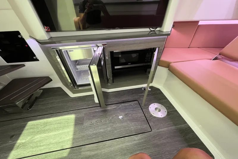 Slide: The Image of Aviara AV40 2025 - 42