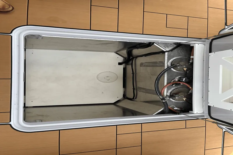 Slide: The Image of Aviara AV40 2025 - 54